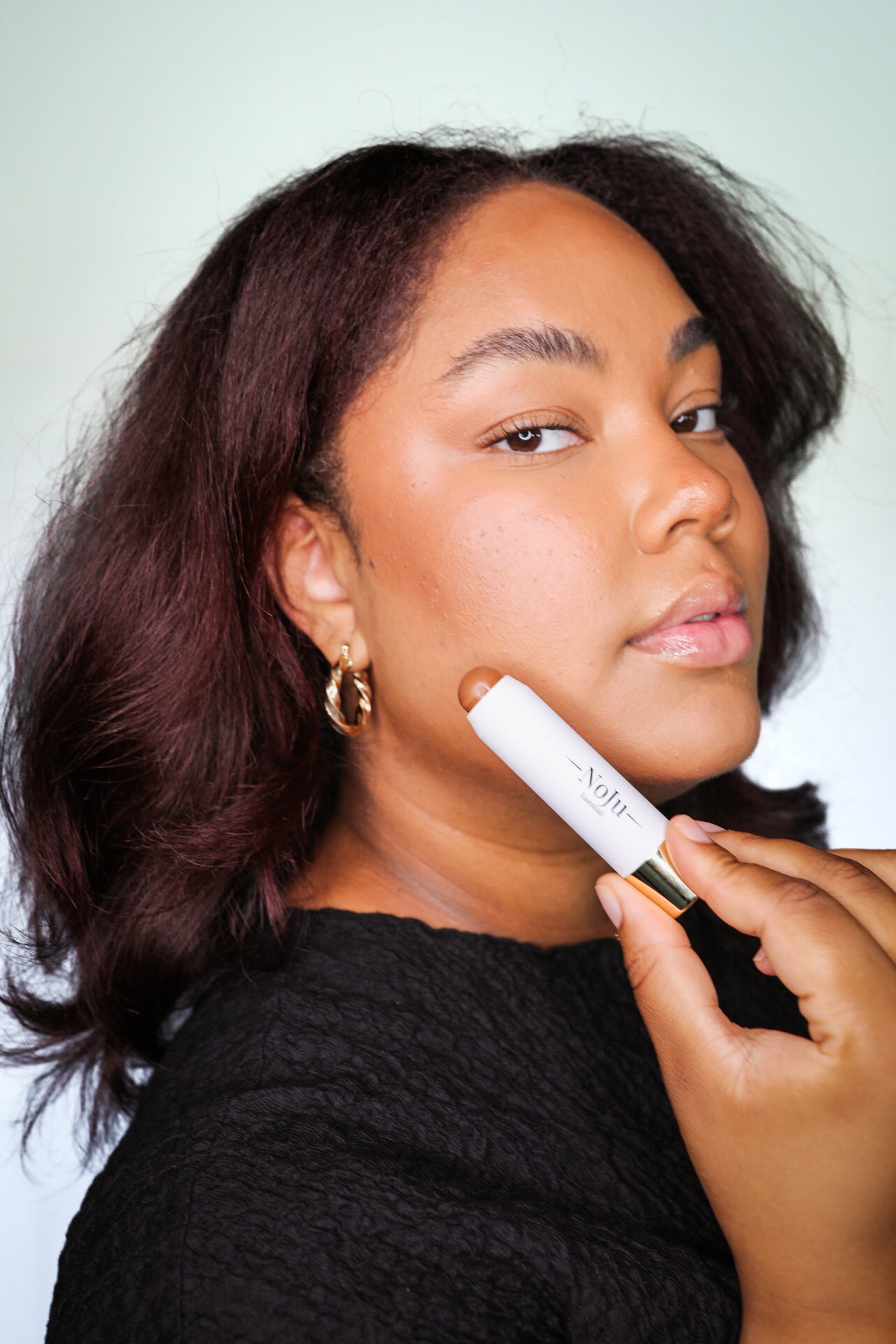 Contour stick