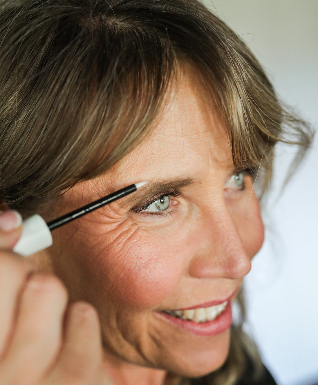 Eyebrow serum